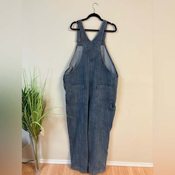 BNWT LEVI'S® SKATEBOARDING™ MEN’S OVERALLS size L - Picture 3 of 5